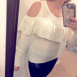 Long sleeve shirt with shoulder cut outs